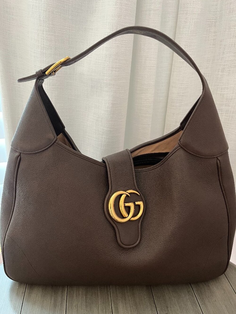 Gucci Aphrodite Shoulder Bag Leather Medium